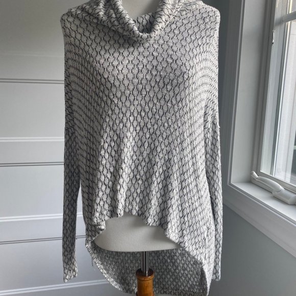 Anthropologie Akemi Kin Aiden Cowl Neck Sweater XS - Picture 4 of 6